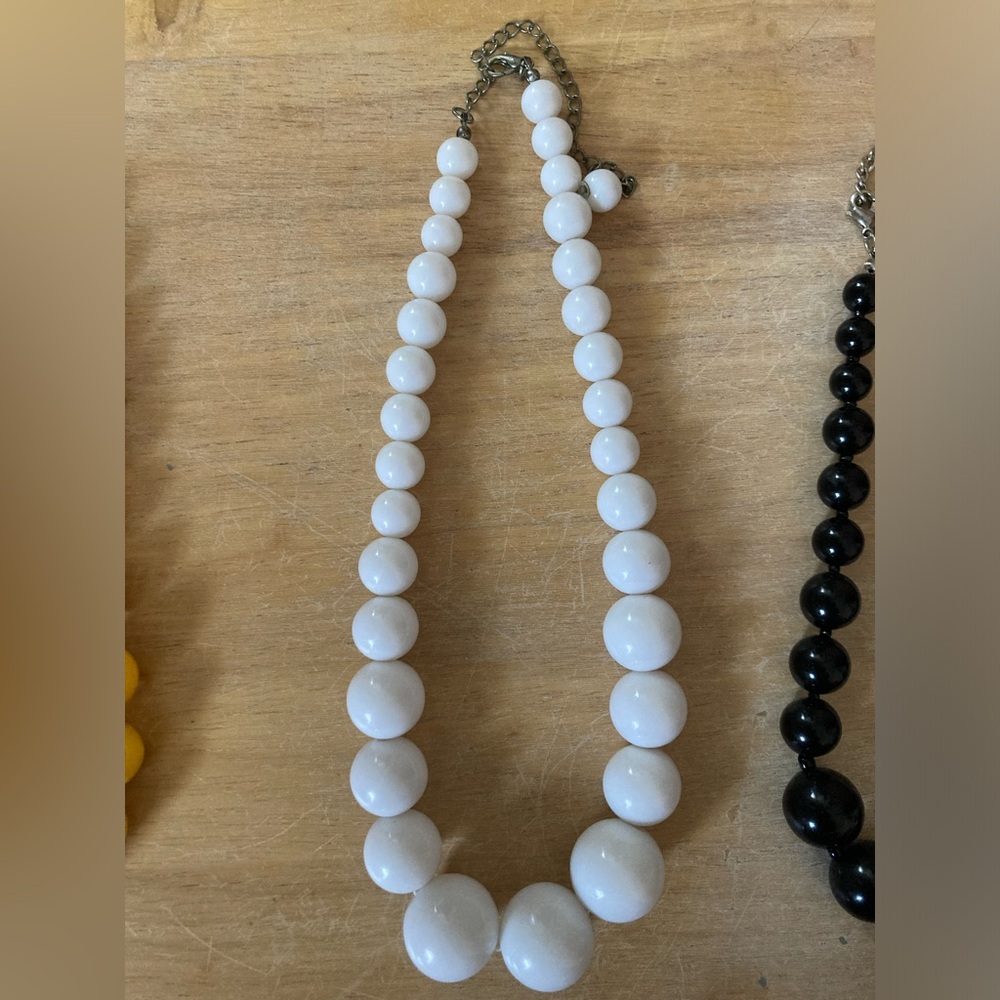 White Beaded Vintage Necklace